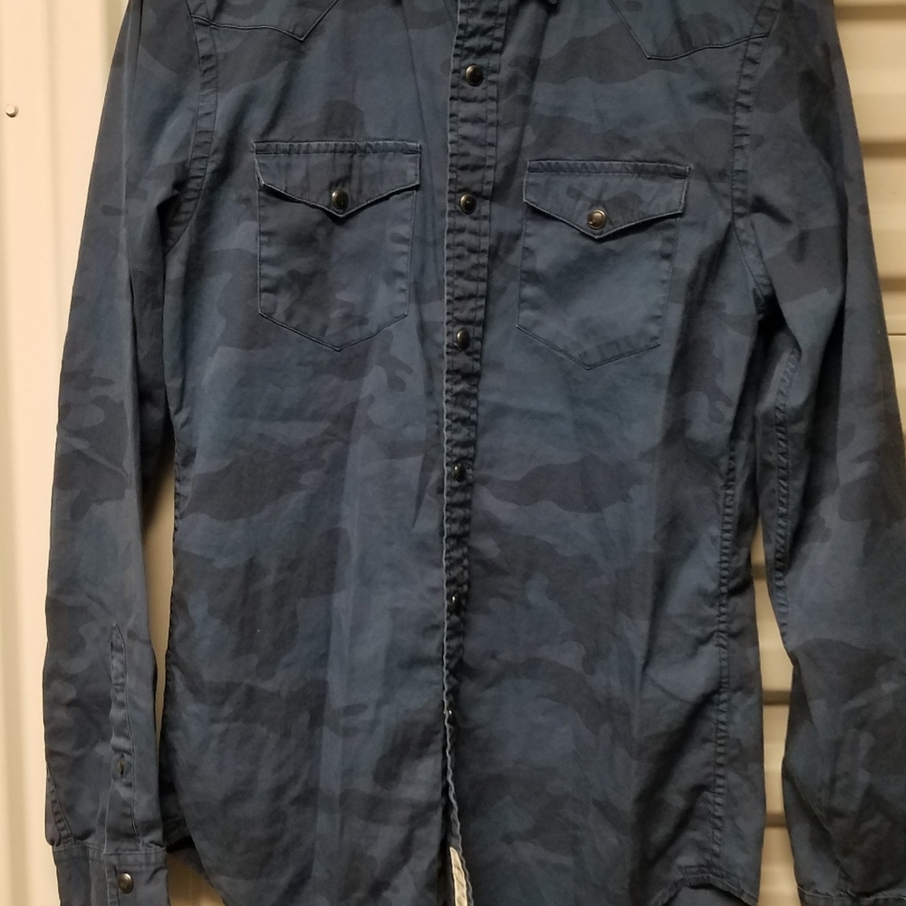 Ae button down shirt